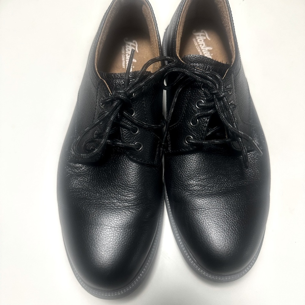 Boys Comfortech Florsheim shoe black dress shoes: Size 5M.
